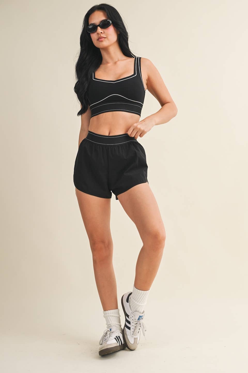 Emoni Contour Sports Bra - Black