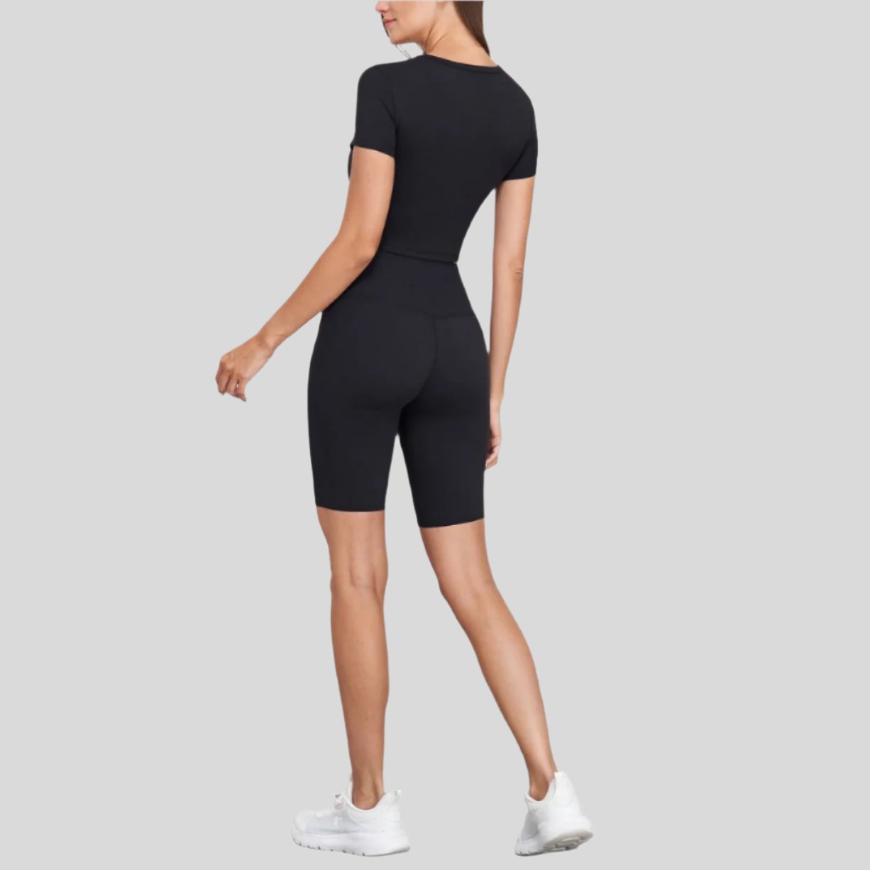 Stella Round Neck Active Crop Top - Black - Emoni Fit